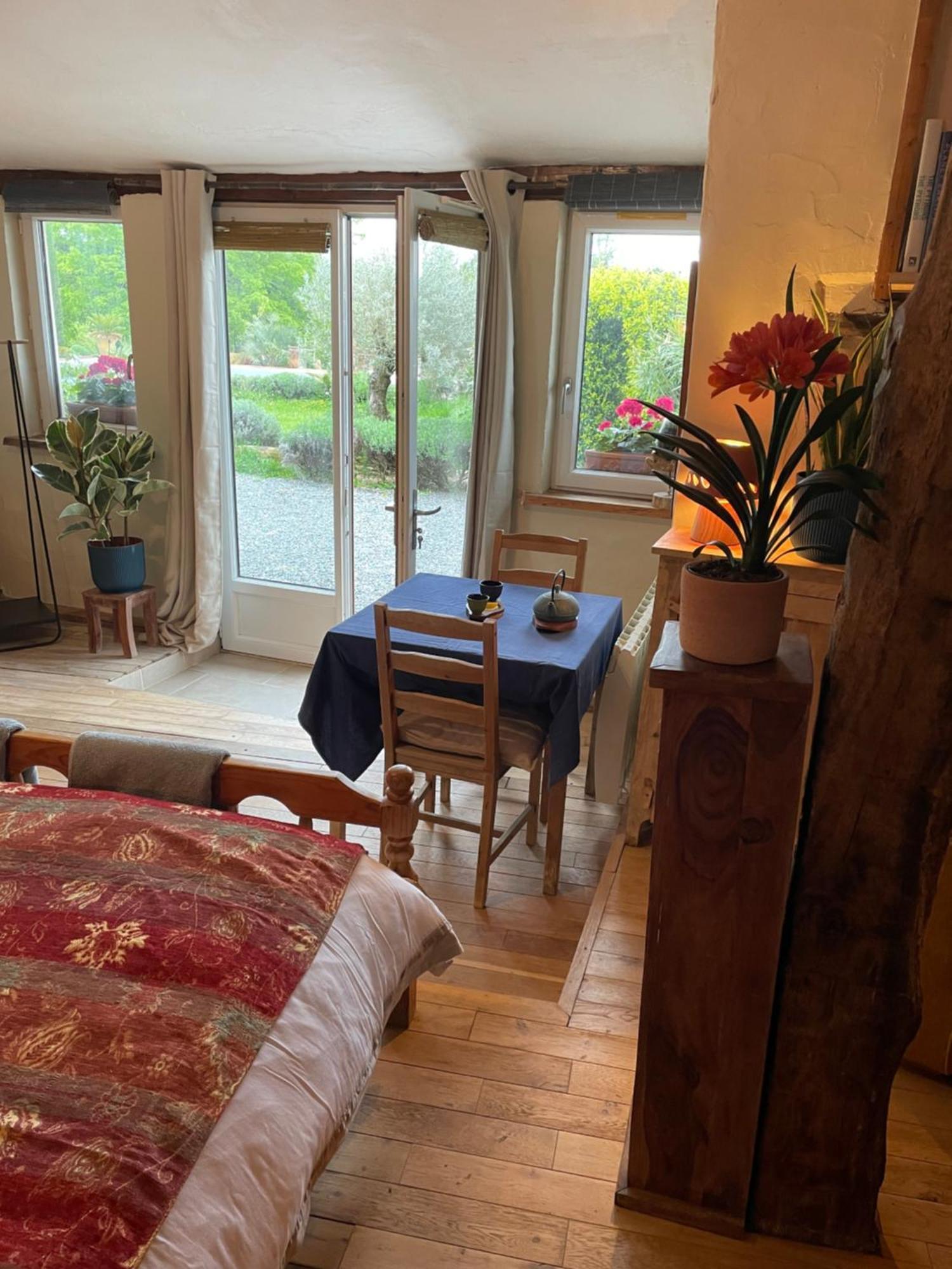 Delightful French Rustic Studio Jumilhac-le-Grand Buitenkant foto